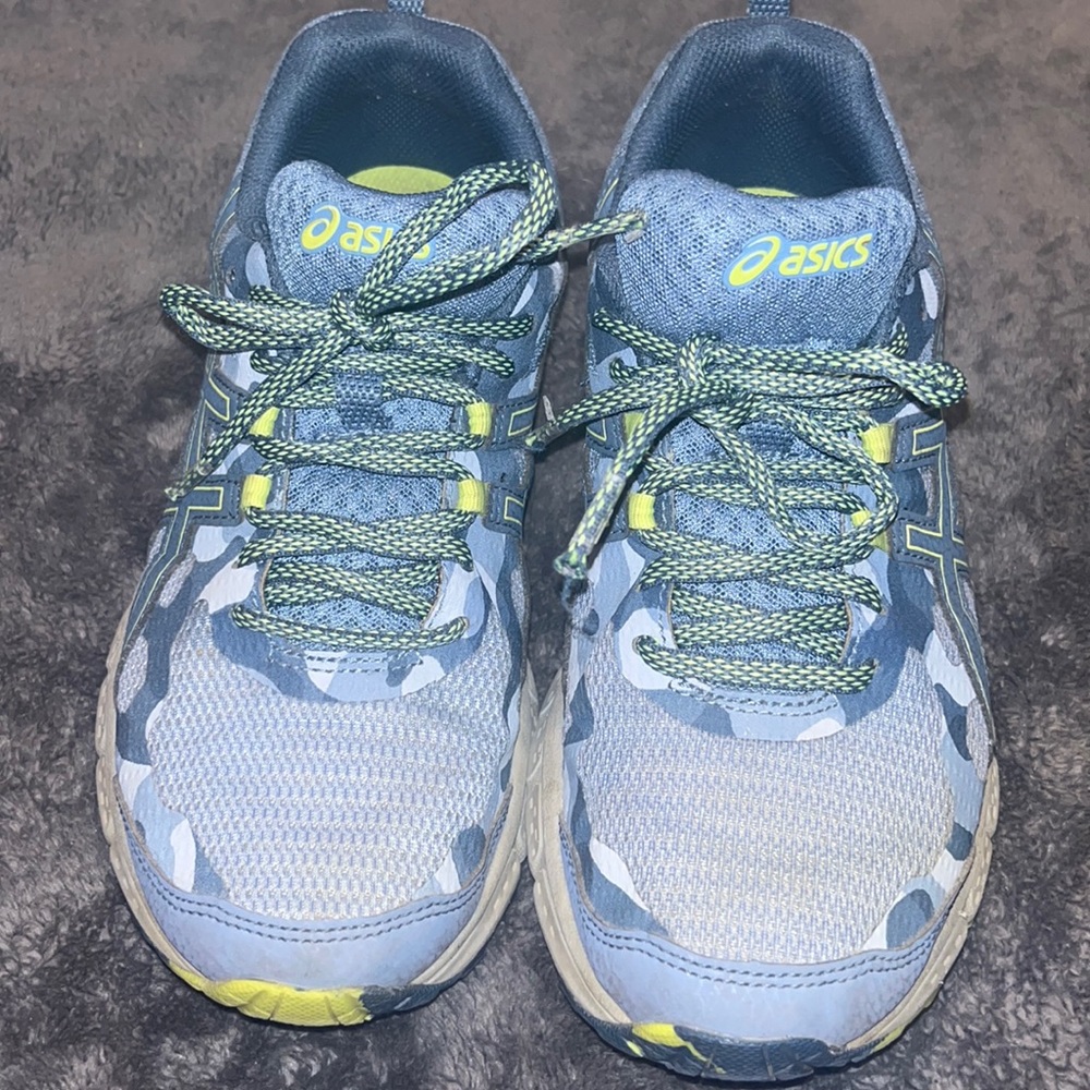 Women’s ASICS Gel-Scram 4 sneakers